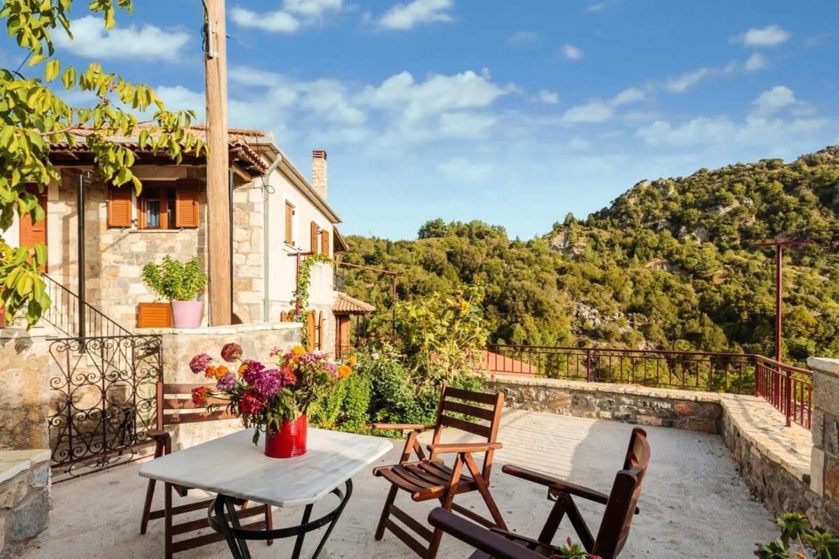 Stemnitsa Stone Residence - Cosy Mountain Escape Esterno foto
